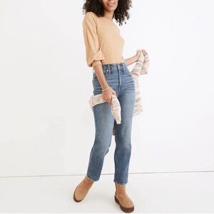 Madewell The Perfect Vintage Straight Leg Mom Jean in Belbury Wash 27